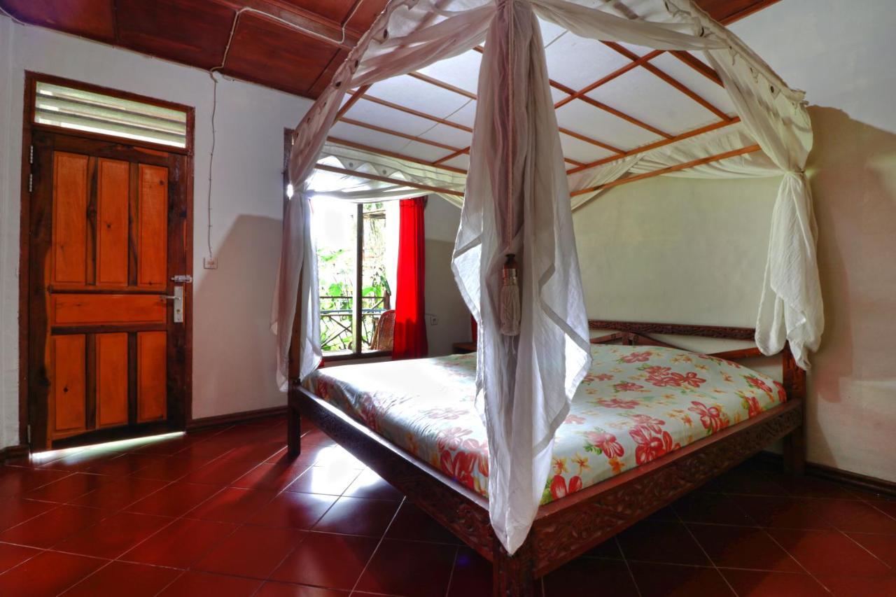 Bagus Bay Homestay Tuk Tuk Exteriör bild
